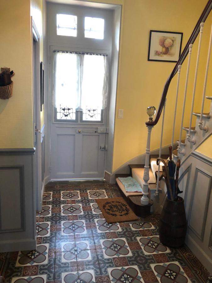 L'insouciance En Champagne Vincelles (Marne)